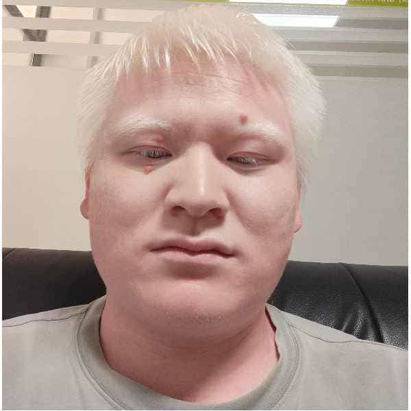 30岁岁安徽单身帅哥 - 潮州吉缘网