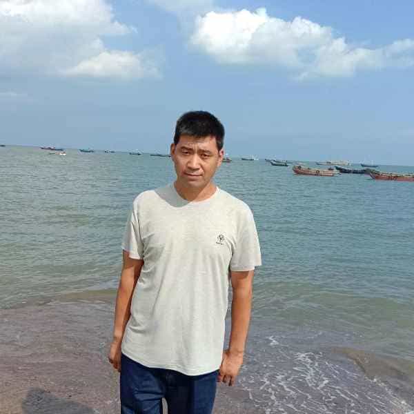 44岁岁辽宁单身帅哥 - 潮州吉缘网